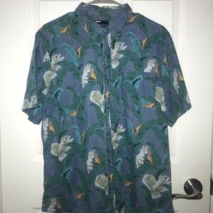 Men’s Casual Button Down Shirt